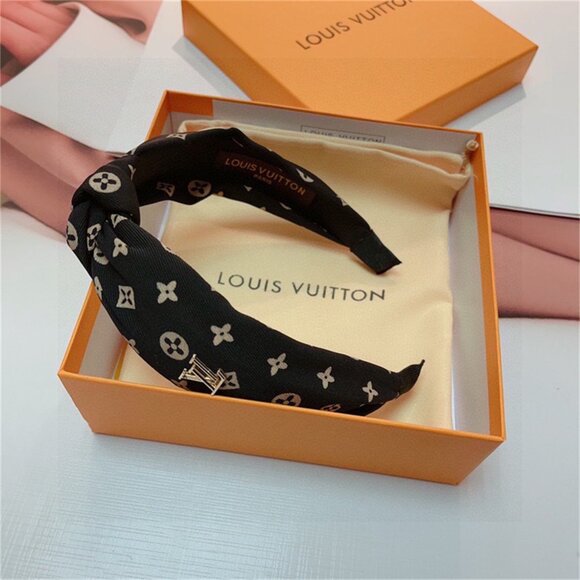 Louis Vuitton fashion headband - Picture 7 of 8